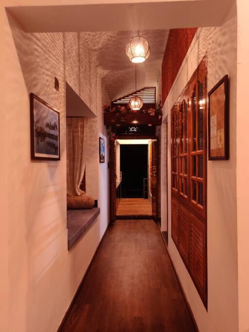 Anandam Stays - Premium 3Bhk Plush Homestay, Vaikom Near Kumarakom Exteriör bild