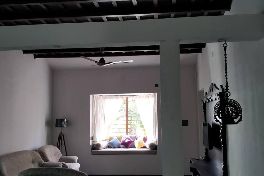 Anandam Stays - Premium 3Bhk Plush Homestay, Vaikom Near Kumarakom Exteriör bild