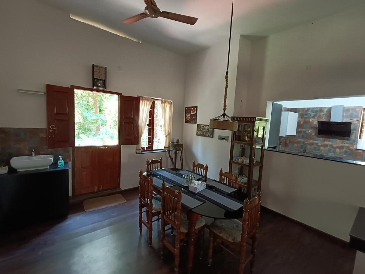 Anandam Stays - Premium 3Bhk Plush Homestay, Vaikom Near Kumarakom Exteriör bild